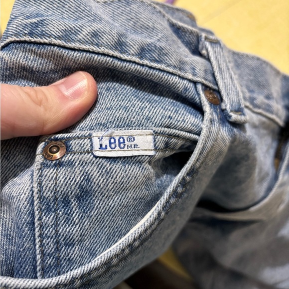Vintage Lee Blue Straight Leg Jeans Classic Style - Picture 9 of 9